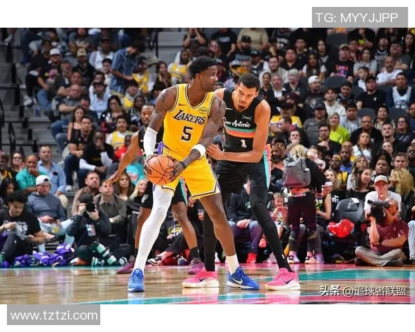 马刺与湖人今日比赛比分实时更新及精彩瞬间回顾